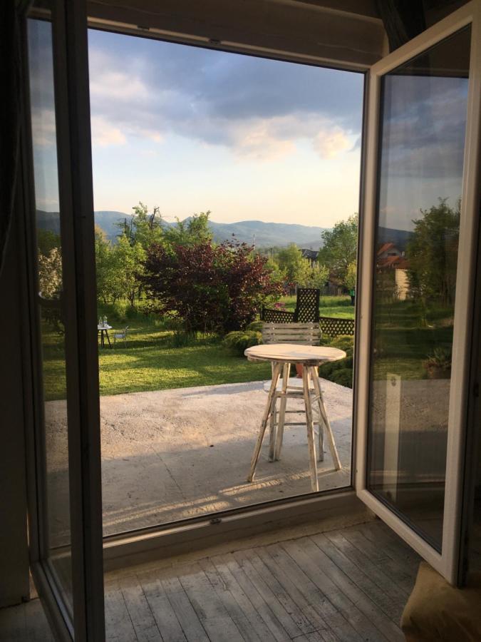 شقة Mala Oaza Čačak المظهر الخارجي الصورة